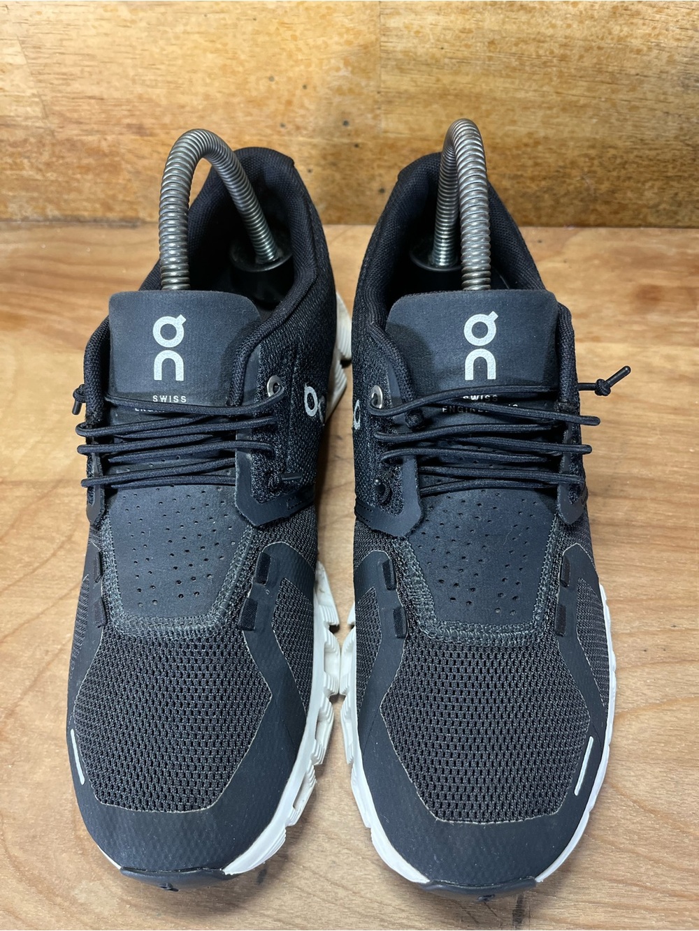 On Cloud 5 LIGHTWEIGHT REFLECTIVE Womens Size 7.5 Running Shoes Sneakers Black - Picture 3 of 12